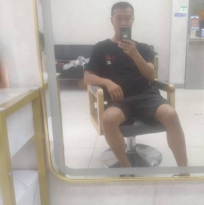 闫杰的第一张照片--杭州蓝颜知己交友网